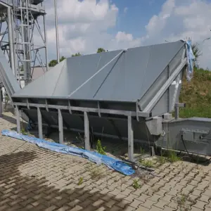 Incoming goods basket with conveyor length